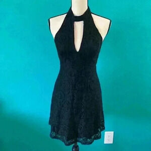 ⭐️ ASTR black lace mini dress in size small